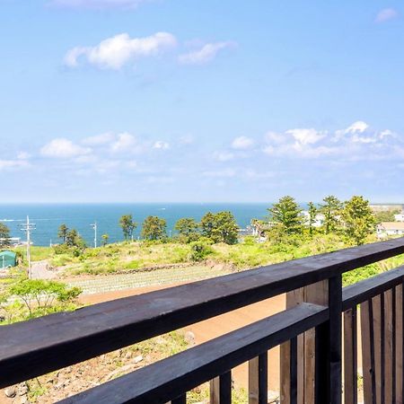 Cadelhas Hotel Jeju Exterior photo
