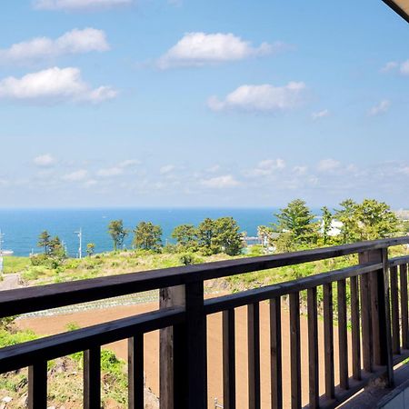 Cadelhas Hotel Jeju Exterior photo